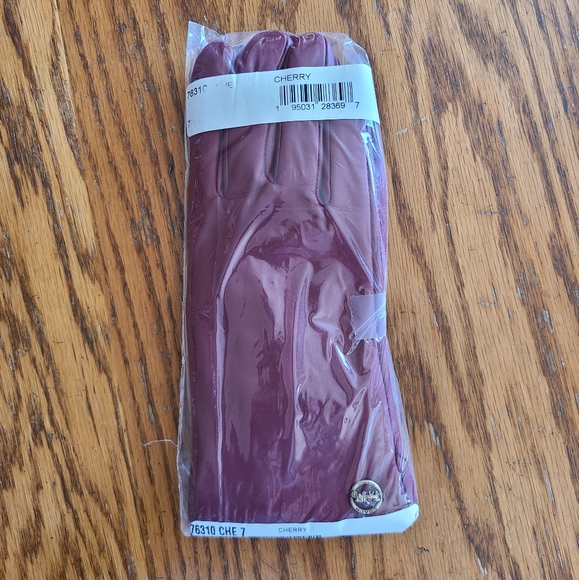 👀50% OFF👀🧤 NWT‼️ COACH brand Sheep Leather Touch Sensitive Technology Glove - Picture 5 of 6
